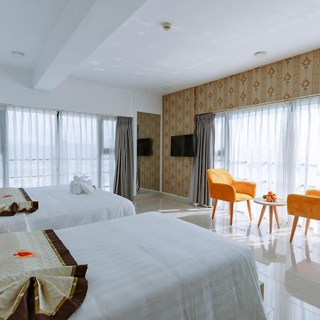 Napoleon Nha Trang Hotel エクステリア 写真