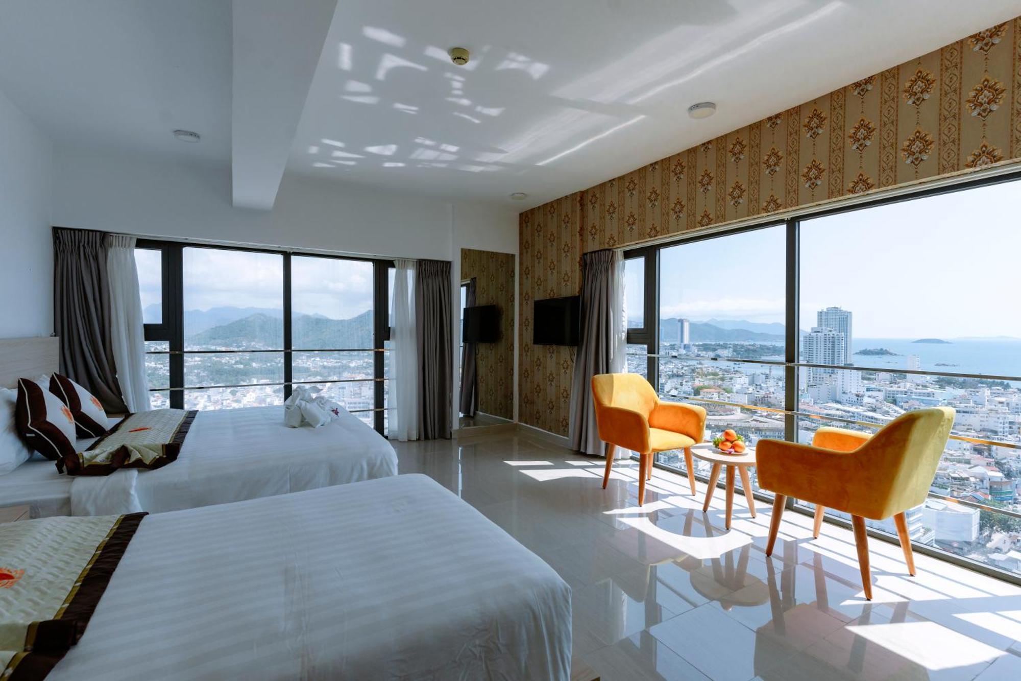 Napoleon Nha Trang Hotel エクステリア 写真
