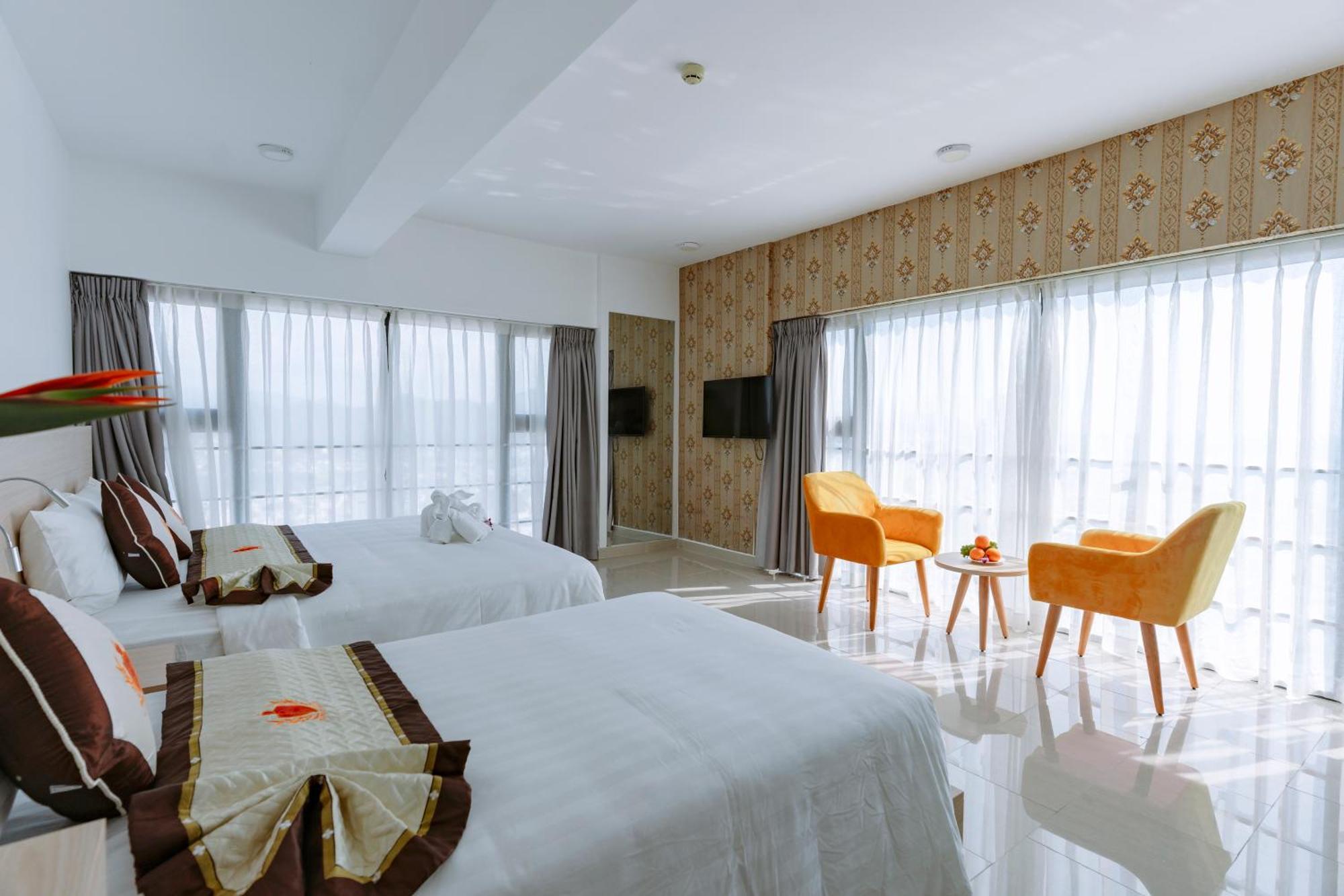 Napoleon Nha Trang Hotel エクステリア 写真
