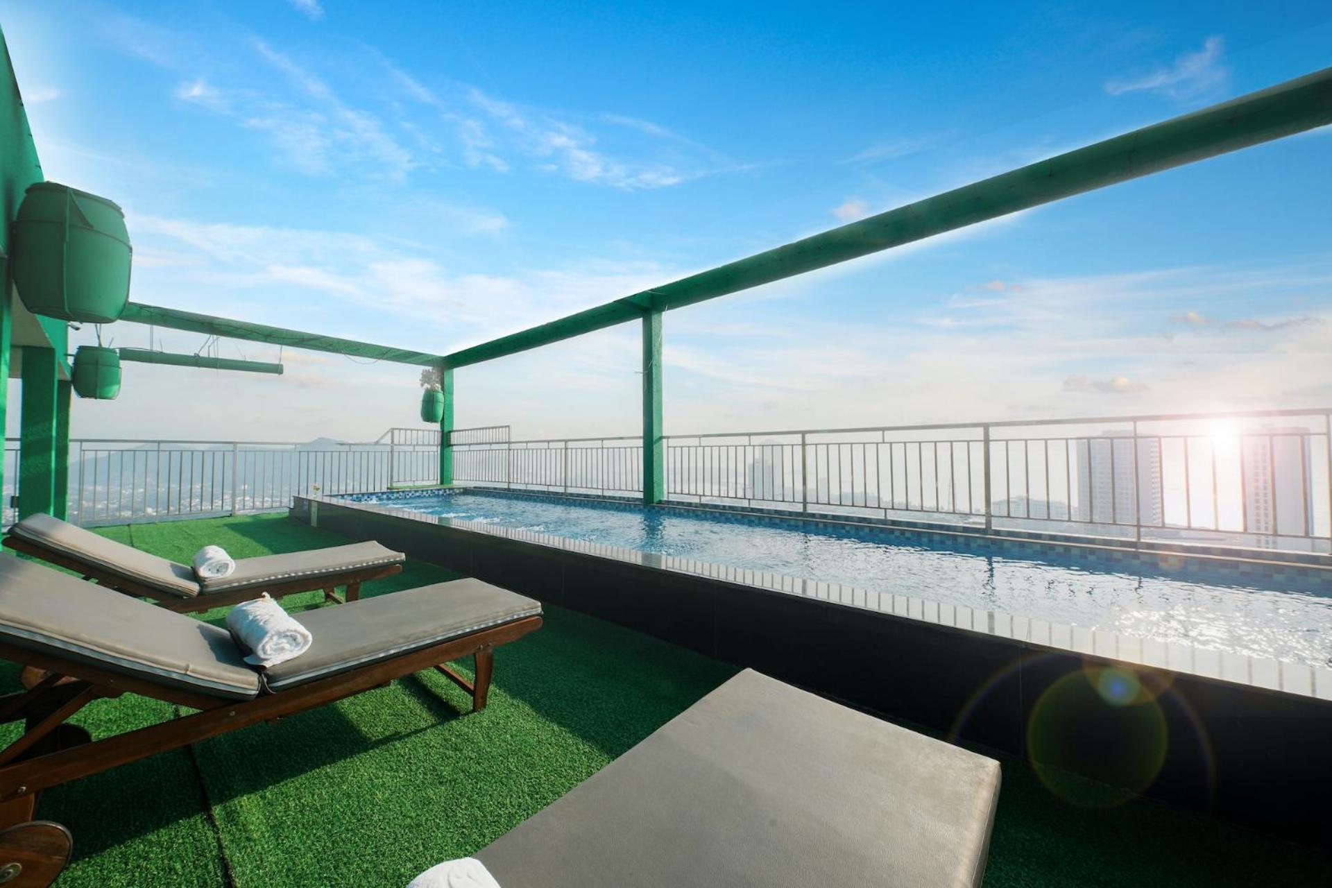 Napoleon Nha Trang Hotel エクステリア 写真